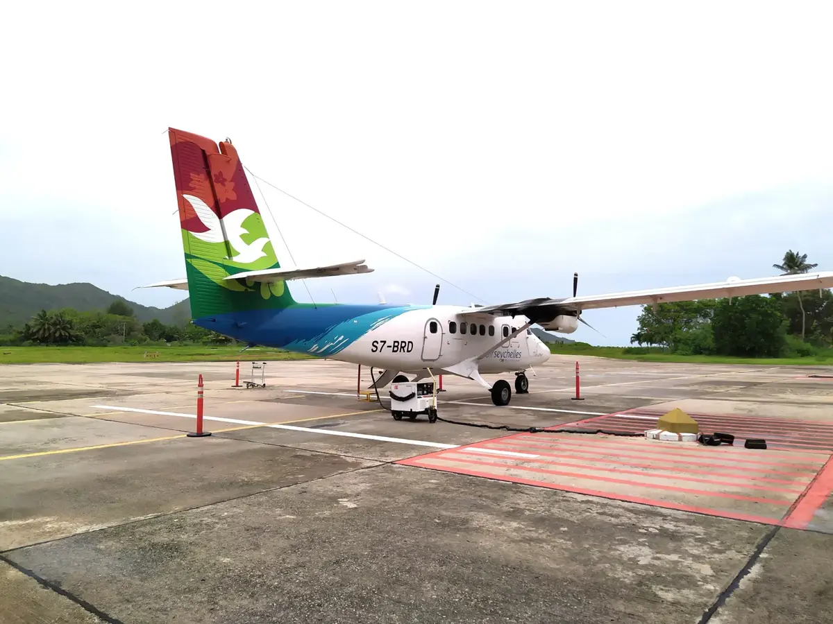 Air Seychelles-flygplan på Praslin Airport