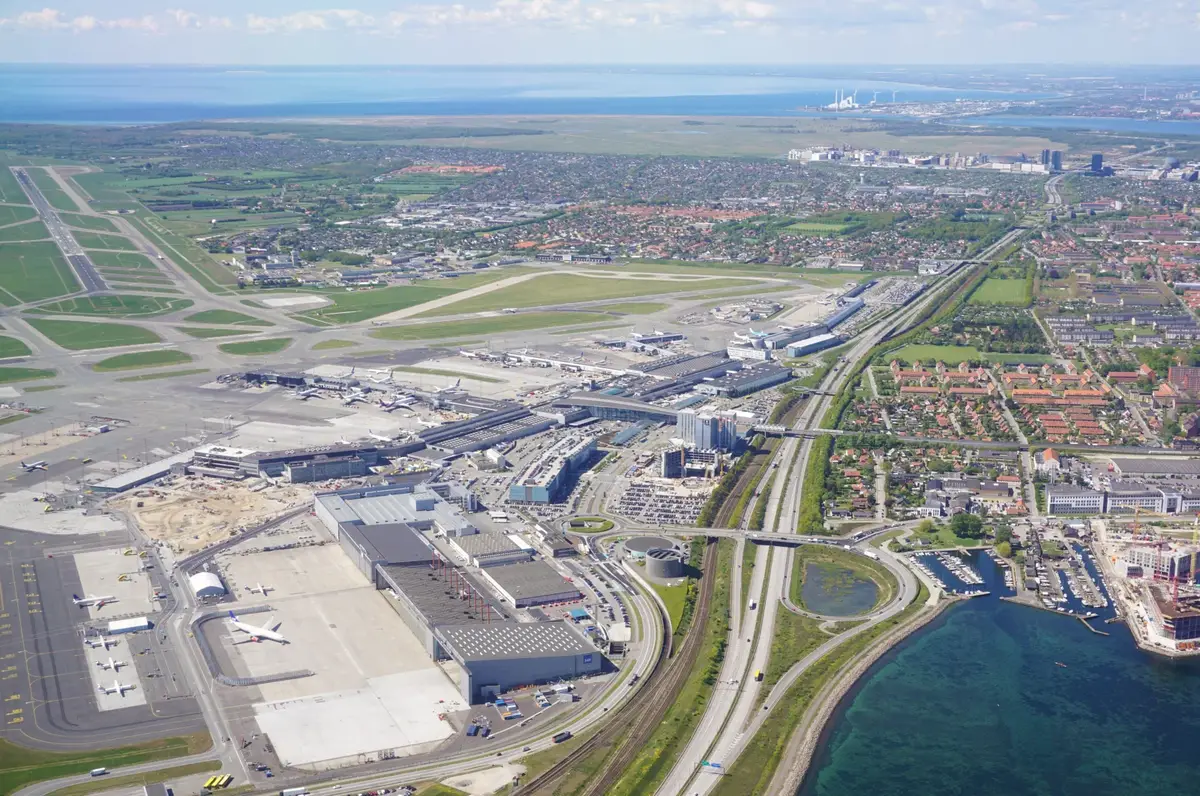 Köpenhamns flygplats Kastrup sedd från luften